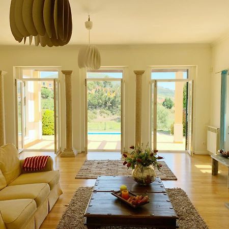 Villa With Swimming Pool In Golf Resort Torres Vedras Extérieur photo